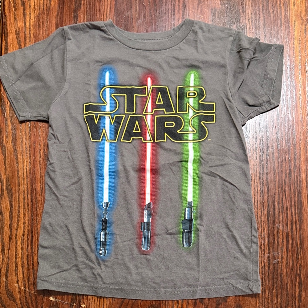 Star Wars Gray T-Shirt with Lightsaber Design